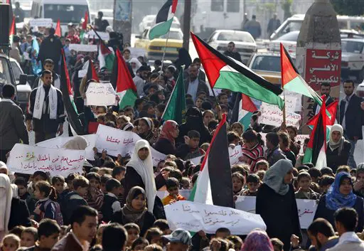 הפגנת ארגונים פלסטיניים כנגד פעילות צה"ל