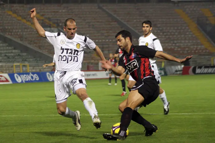 בשורות רעות לאדומים. בן בסט