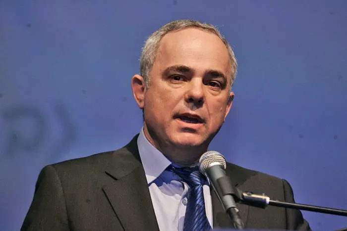 "העלאה תביא לפגיעה מיותרת בשוק המט"ח", שר האוצר יובל שטייניץ