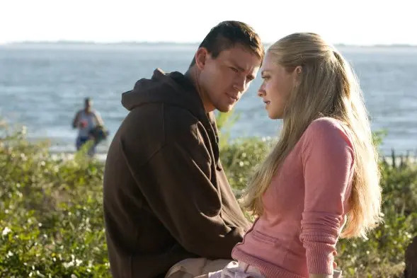 בדרך להדיח את "אווטאר"? מתוך "Dear John"