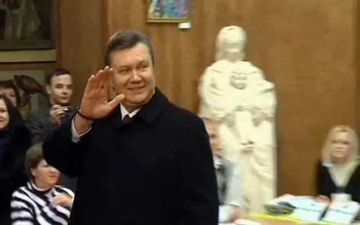 לדברי משקיפים, ינוקוביץ' נבחר בבחירות הוגנות