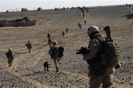 "חולשה צבאית איננה מצמיחה בהכרח מתינות פוליטית". חיילים אמריקאים באפגניסטן