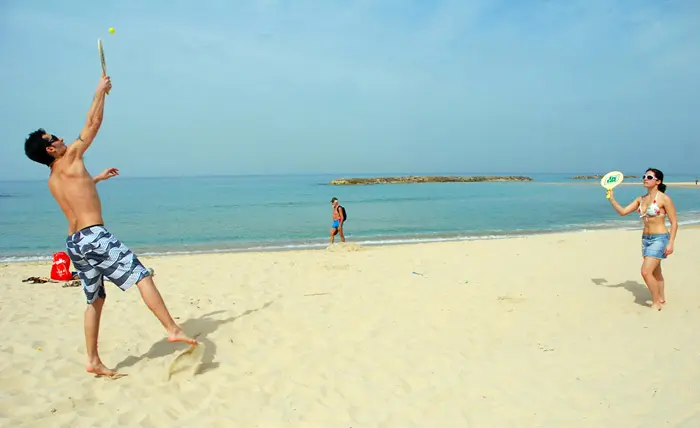 פותחים את עונת הרחצה. חוף אשקלון