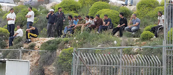 הגיעו לתמוך באמסלם. אוהדי בית"ר