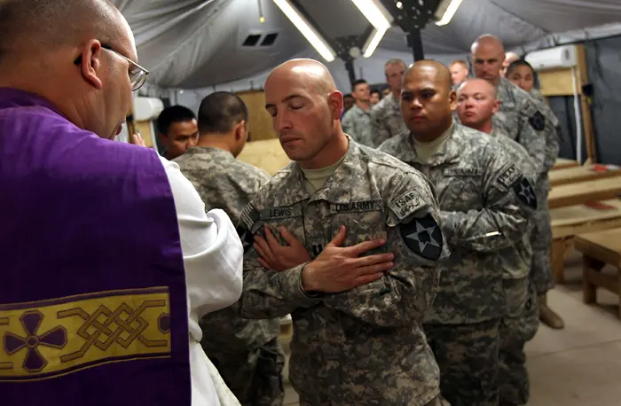 אנשי דת של צבא ארה"ב מבקרים באפגניסטן