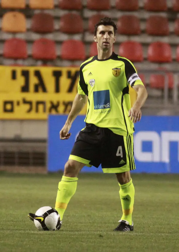 זכה למארב ממשטרת התנועה הירושלמית. בנאדו