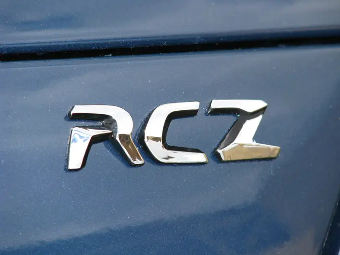 RC הגיע משמן של מכוניות הקונספט הישנות וה-Z... סתם כי זה נשמע טוב