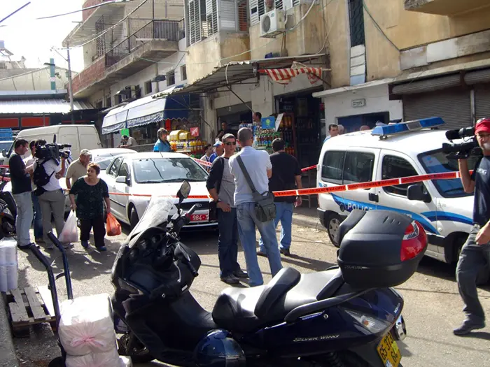 טרם אותרו חשודים במעשה. זירת הרצח