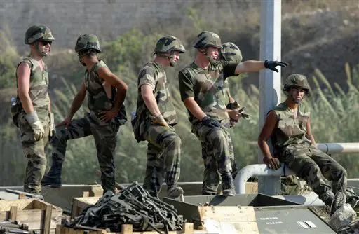 סעד אל-חרירי כבר קיבל הודעה על העברת הטילים. חיילי צבא לבנון