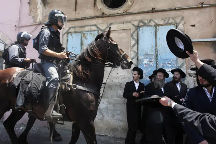 חשש כבד ממהומות שיגלשו למספר מוקדים במדינה. הפגנת החרדים ביפו, היום