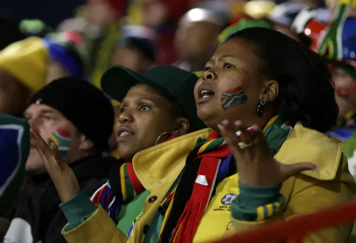 יש שלל נבחרות אפריקאיות, תבחרי אחת. אוהדת נבחרת דרום אפריקה