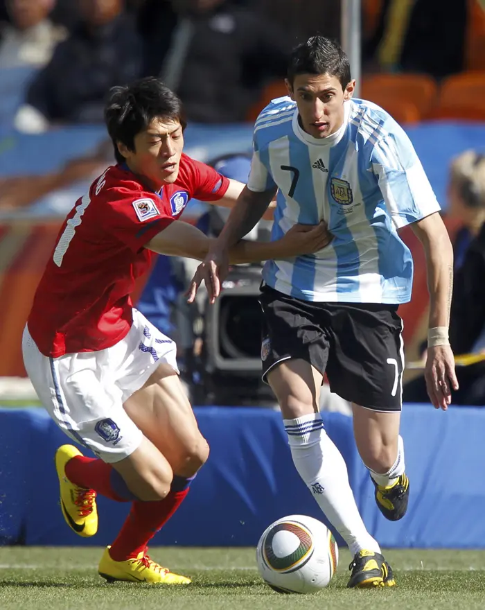 ארגנטינה מימשה את יתרונה האיכותי כבר מן הפתיחה. די מריה מול צ'ונג-יונג