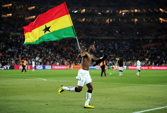 מניפים את הדגל עבור כל המדינות הרעננות והשמחות בעולם. פנסטיל וגאנה