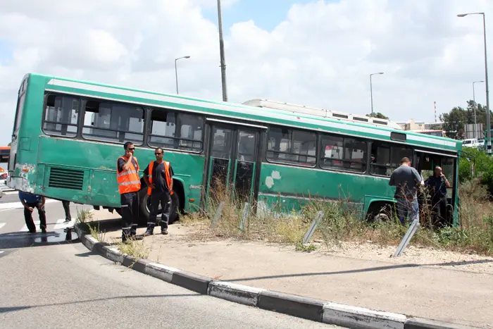 על פי כתב האישום, הנהג העלה יותר נוסעים מהמותר