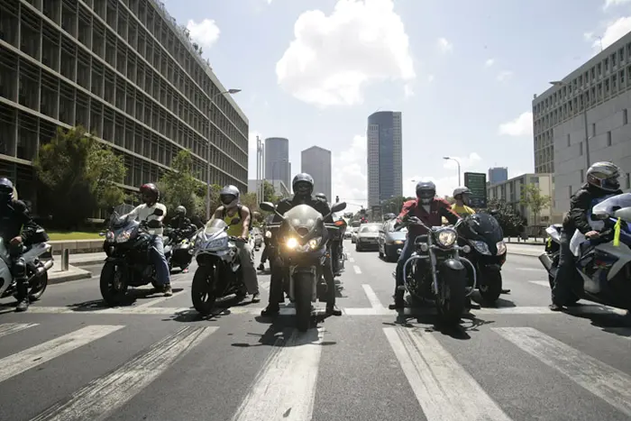 ב-1 במאי יוזלו תעריפי ביטוח החובה שבהם מחוייבים 113 אלף רוכבי אופנועים וקטנועים בישראל בשיעור של 10%-30%
