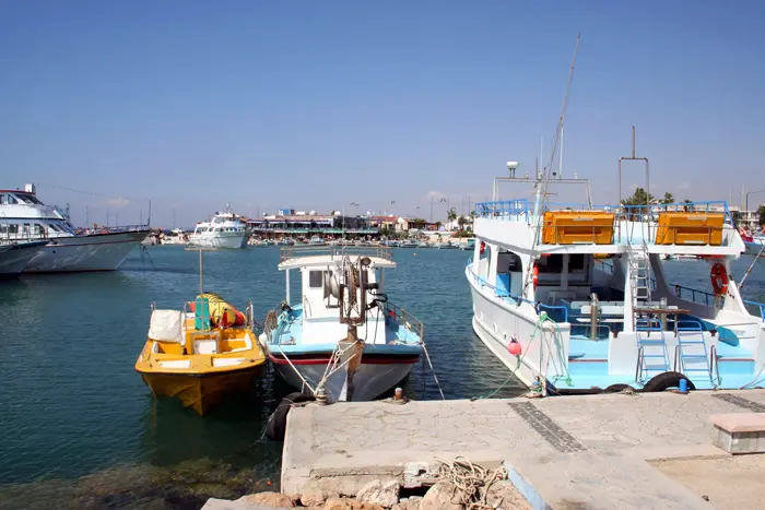 המדחף של ספינת ה"ג'וליאנו" הוצא ממקומו כשהספינה עגנה בנמל פיראוס ביוון