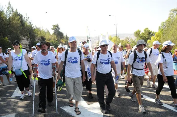 "אל תפקיר חייל חי", צעדת שליט