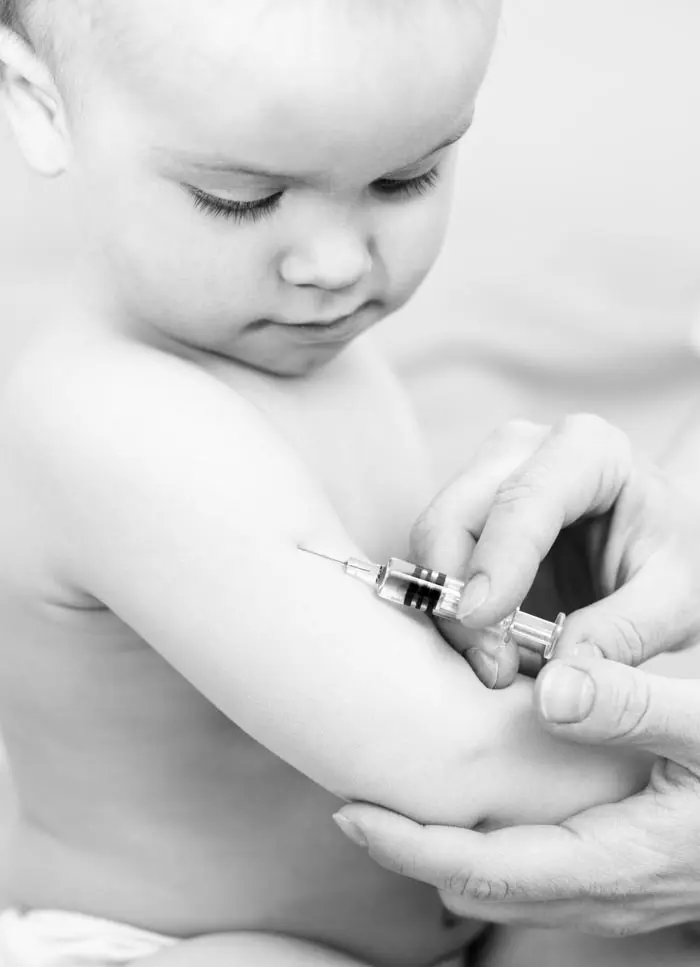 חיסונים כמו המשולש והמחומש מעלים את השכיחות לפרכוסים