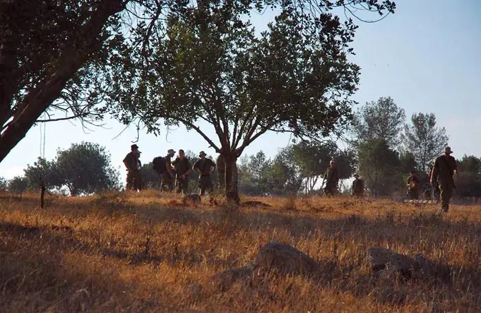 בסיירת מטכ"ל ממשיכים לתחקר את האירוע. החיפושים אחרי היימן