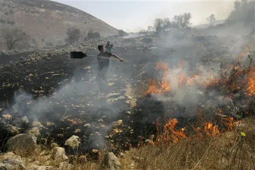 הצתת שדה ליד הכפר בורין, הבוקר