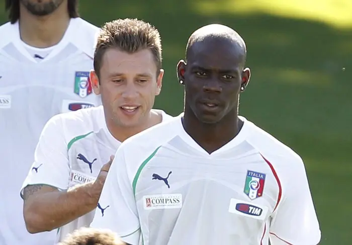 הפנים החדשות של נבחרת איטליה. מריו באלוטלי ואנטוניו קסאנו
