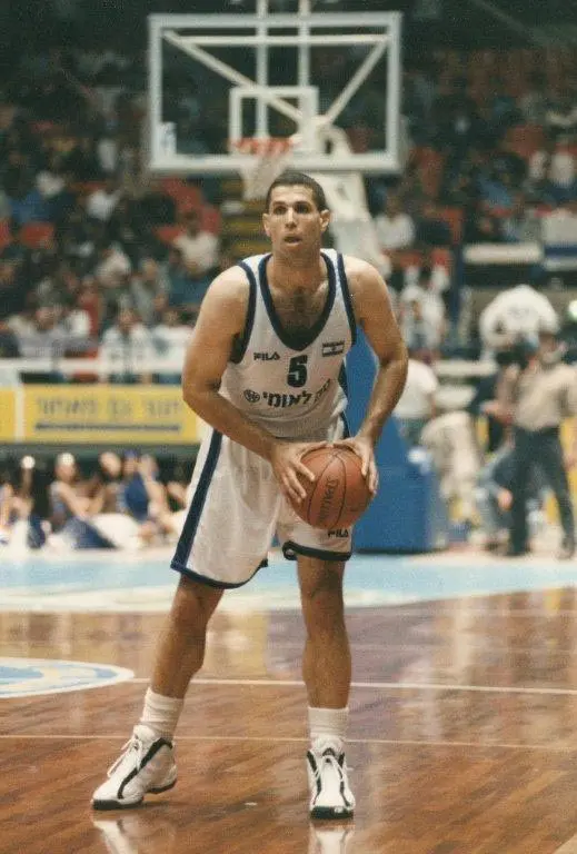 מוטי דניאל שחקן נבחרת ישראל בכדורסל