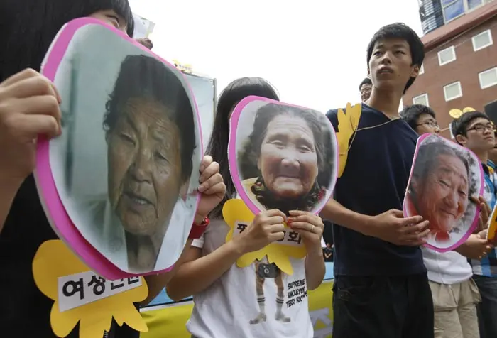 הפגנות בסיאול נגד התנצלותו של ראש ממשלת יפן