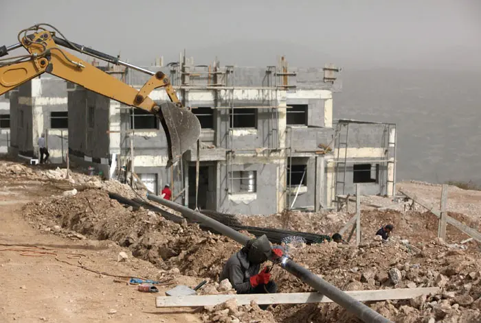 "מי שבונה, או שהתחיל כבר בעבודות ראשוניות, יזדרז לבנות כמה שיותר".