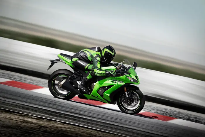 ZX-10R - עכשיו טוב עוד יותר למסלול