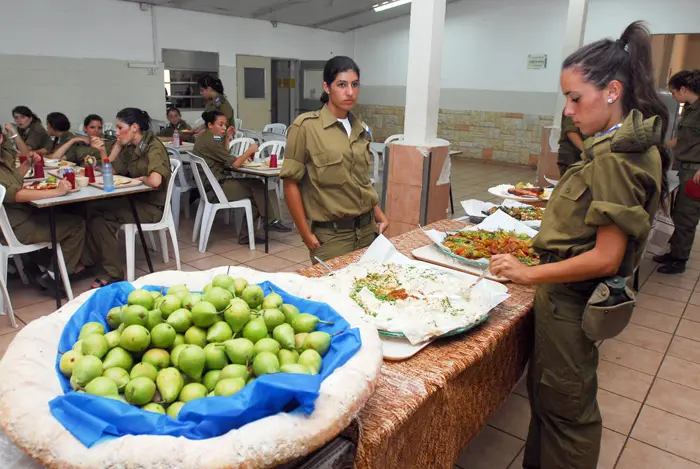 "החיילים מודעים היום לחשיבותו של מזון בריא"