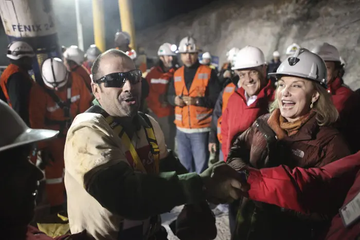 המנהיגים האירופיים יקבלו חתיכות מאבן שהכורה מריו ספולבדה העלה