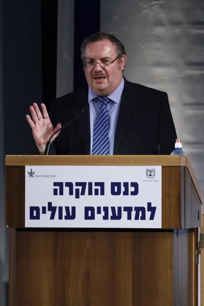 "מקווה שכל השיחות הסודיות שלי עם הממשל האמריקאי לא ידלפו", אמר הרשקוביץ בציניות