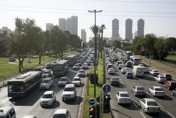 רמת המינוע בישראל היא הנמוכה ביותר ועומדת על 327 מכוניות לכל אלף תושבים