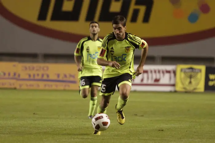 לא ממהרים לשחרר אותו למרות דקות המשחק הלא משמעותיות שהוא מקבל. חדד