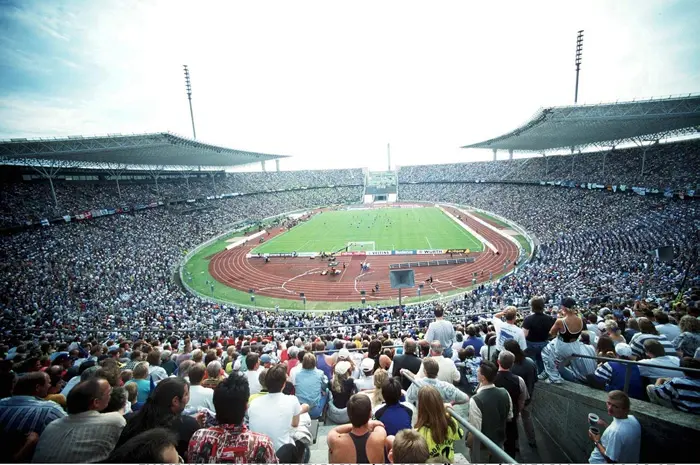 משחקה הראשון של טסמניה ברלין התקיים ב-14 באוגוסט 1965 באצטדיון האולימפי לעיני 81,000 צופים והסתיים עם נצחון על קרלסרוהה 0:2 ועם המקום הראשון בליגה