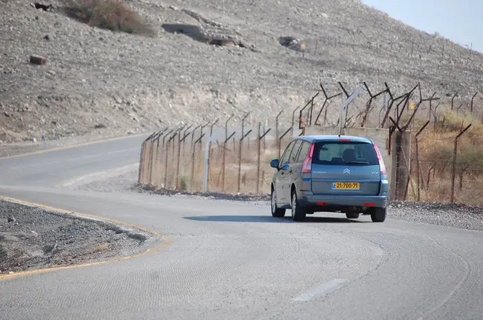 מבחן רנו גרנד סניק נגד סיטרואן C4 פיקאסו