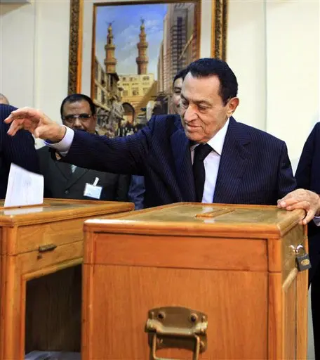 הבחירות לפרלמנט במצרים התקיימו אתמול בצל שמועות על זיופים