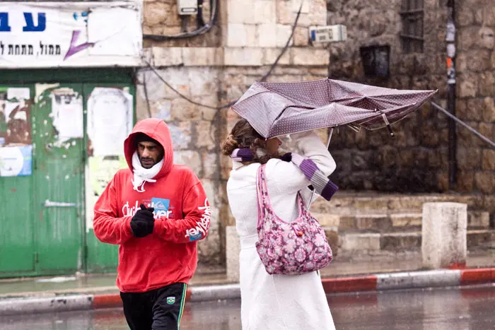 הצטיידו במטריות חזקות