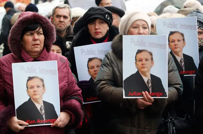 הפגנת תמיכה במייסד ויקיליקס, ג'וליאן אסאנג', בקייב בירת אוקראינה
