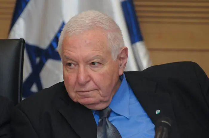 "במצב העניינים הנוכחי מצוקת האשפוז רק תגבר". לינדנשטראוס