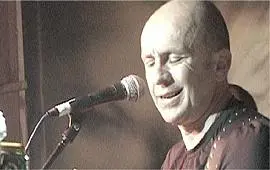 מתוך הקליפ של רפי פרסקי