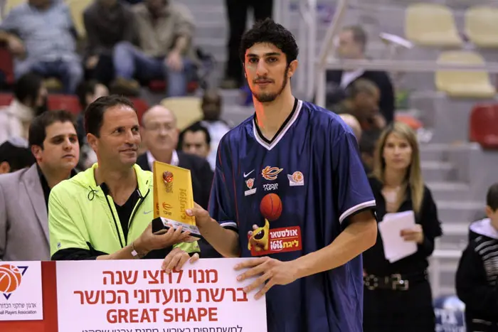 גרף את תואר ה-MVP, ובצדק. אליהו