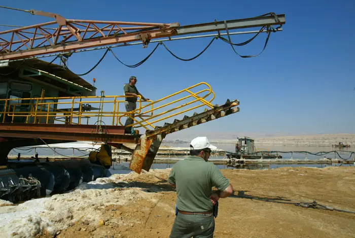 לדברי העובדים, מדובר בשלב ראשון בהחרפת השביתה