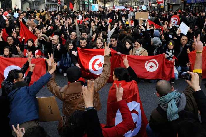 גם בתוניס הגיעו תושבי הפריפריה להפגין ברחובות היוקריים של הבירה