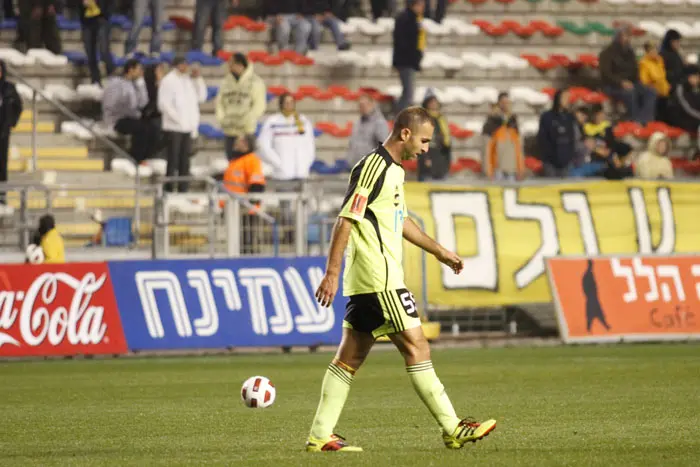 יחליף את בן יוסף בעמדת הבלם. מישאלוב