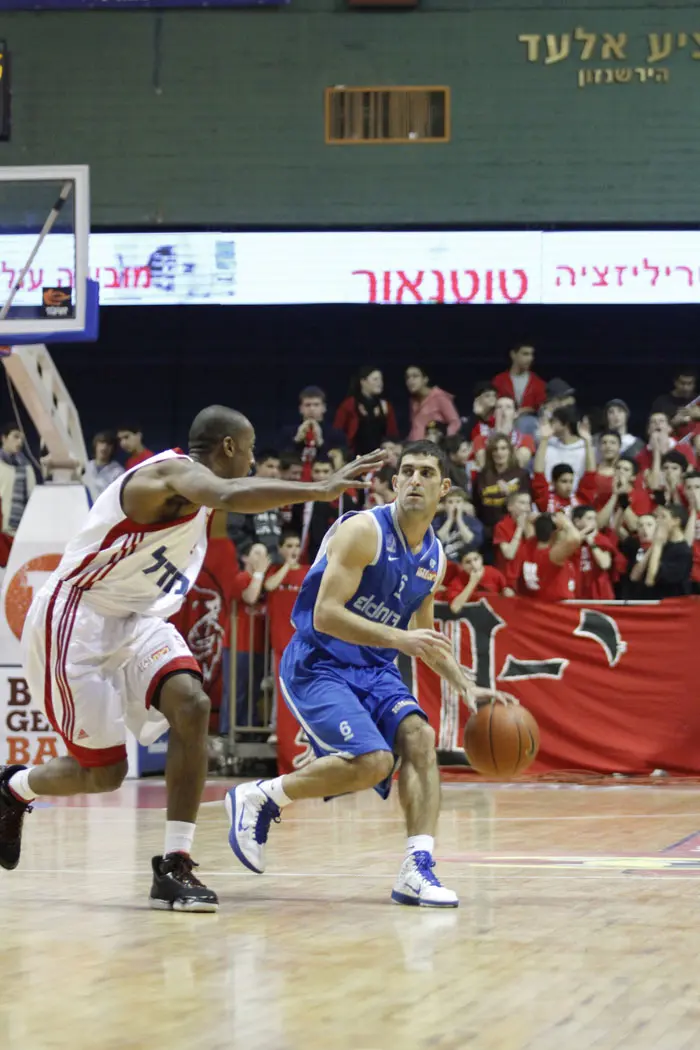 התפרקות מוחלטת במחצית השניה. חג'ג'