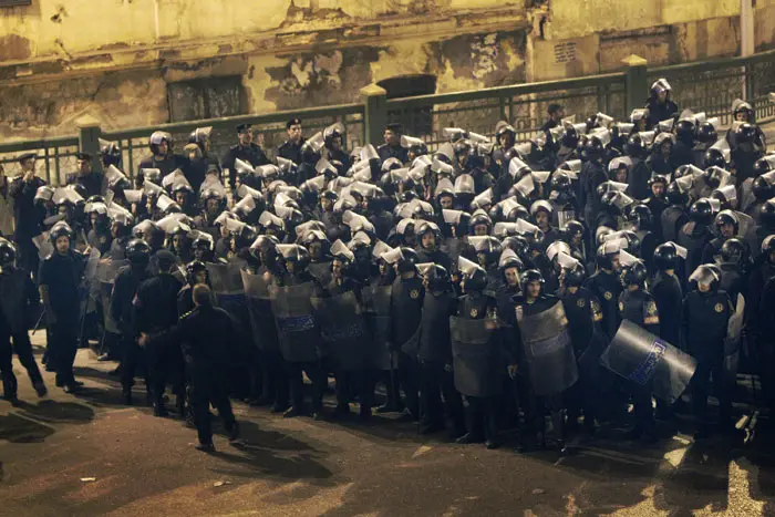 כוחות הביטחון המצריים מוכנים לעימות עם המפגינים בקהיר