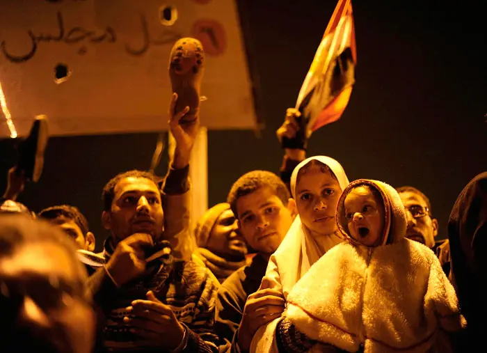 העוצר חל  גם על אנשי תקשורת. מהומות בקהיר