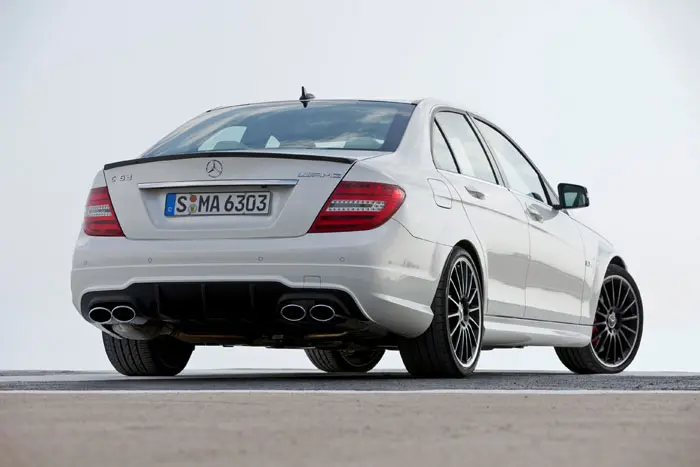 מרצדס C63 AMG 2011