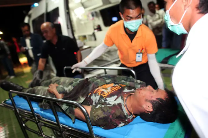 פינוי חייל תאילנדי שנפצע באחת התקריות בסוף השבוע